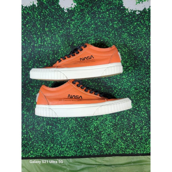 Size 7 - VANS NASA x Old Skool Space Voyager/Space Shuttle Good Condition main image 8